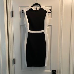 Calvin Klein Black and White Color Block Knee-Length Sheath Dress